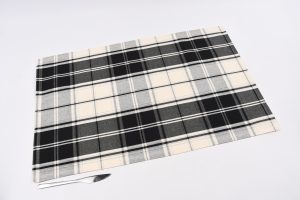 grand torchon de cuisine ecossais noir et blanc