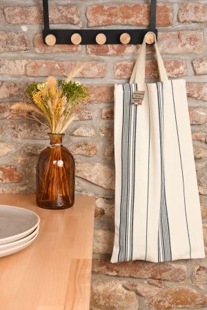 sac a pain et baguette a rayure noir