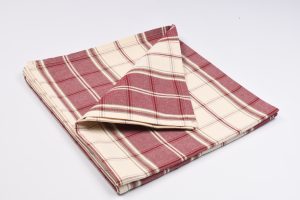 nappe fabrication Française carreaux grenat