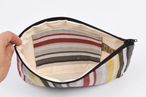 interieur grande trousse tissu bayadere gris