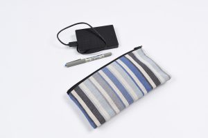 trousse fabriquée en france tissu bayadere bleu